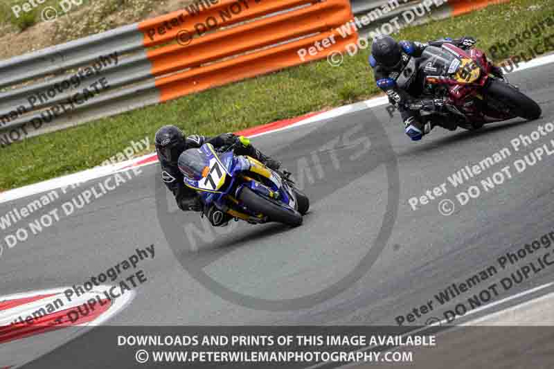 cadwell no limits trackday;cadwell park;cadwell park photographs;cadwell trackday photographs;enduro digital images;event digital images;eventdigitalimages;navarra;no limits trackdays;peter wileman photography;racing digital images;trackday digital images;trackday photos